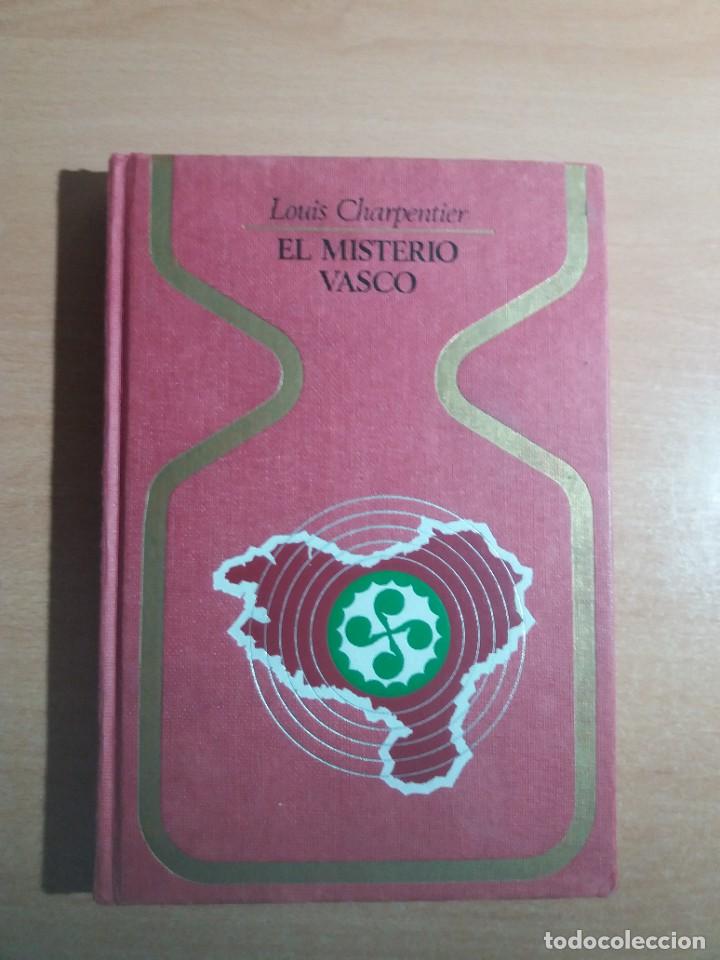 Libros de segunda mano: EL MISTERIO VASCO. LOUIS CHARPENTIER - Foto 1