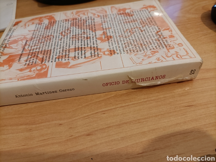 Libros de segunda mano: Oficio de murcianos. Antonio Mart&iacute;nez Cerezo. - Foto 2