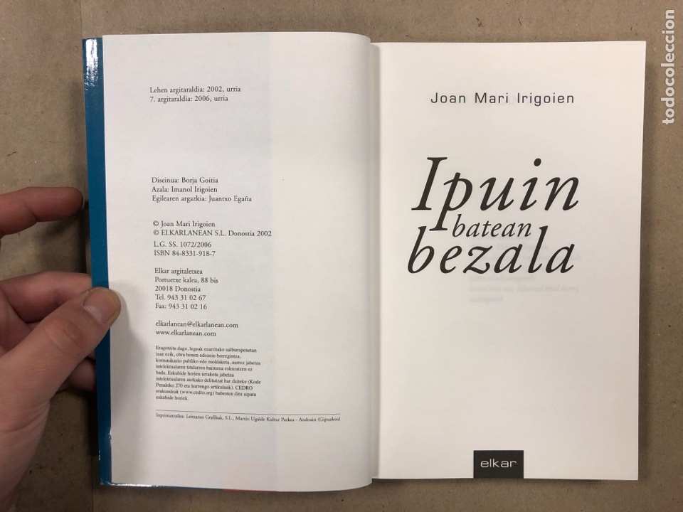 Libros de segunda mano: IPUIN BATEAN BEZALA. JOAN MARI IRIGOIEN. ELKAR 2002. EUSKERA - Foto 2