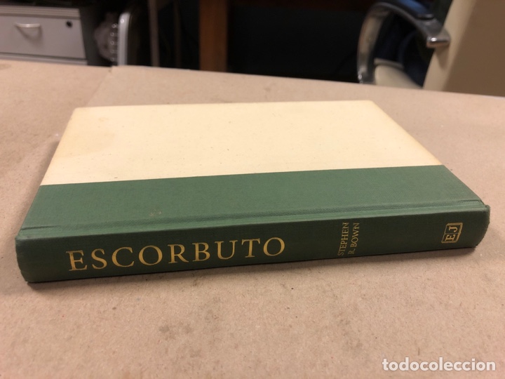 Libros de segunda mano: ESCORBUTO. STEPHEN R. BROWN. EDITORIAL JUVENTUD 2005. - Foto 2