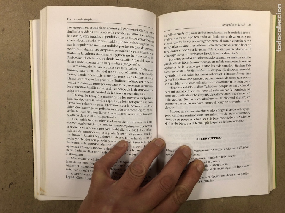 Libros de segunda mano: LA VIDA SIMPLE. CARKOS FRESNEDA. EDITORIAL PLANETA 1998. - Foto 4