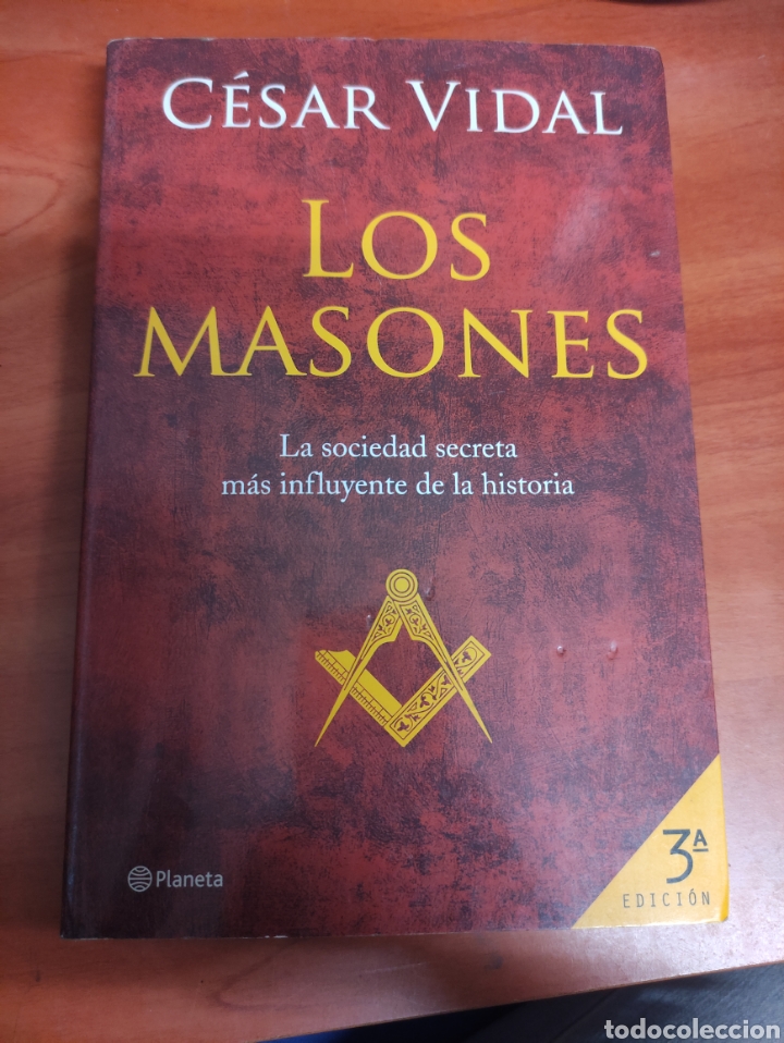 Libros de segunda mano: LOS MASONES - CESAR VIDAL - 2005 430p.23x16 - Foto 1