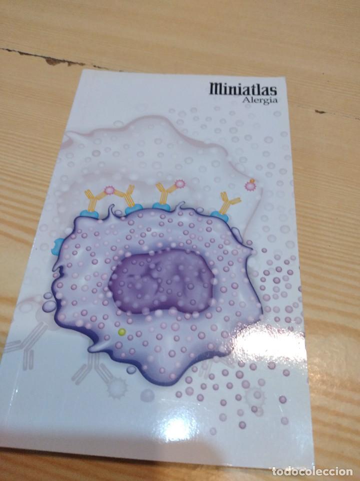 Libros de segunda mano: G-125 LIBRO MINIATLAS ALERGIA - Foto 1