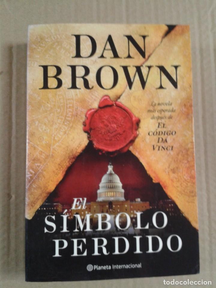 Libros de segunda mano: DAN BROWN EL SIMBOLO PERDIDO - Foto 1