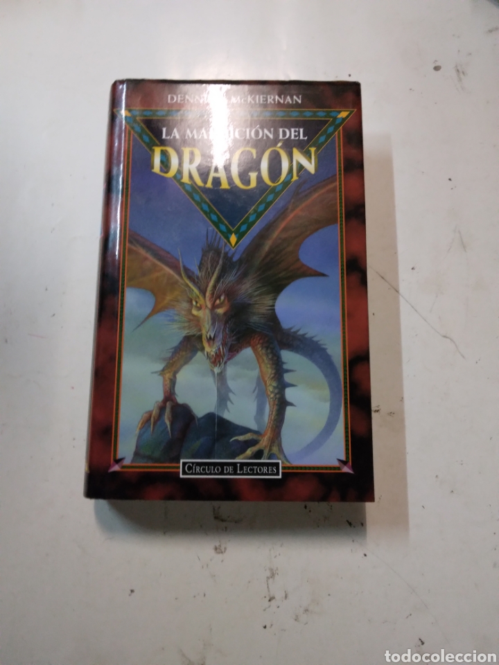 Libros de segunda mano: Dennis Mckiernan , La maldici&oacute;n del drag&oacute;n, C&iacute;rculo de Lectores - Foto 1
