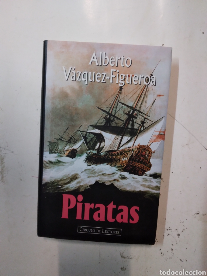 Libros de segunda mano: Alberto V&aacute;zquez Figueroa, Piratas,C&iacute;rculo de Lectores - Foto 1