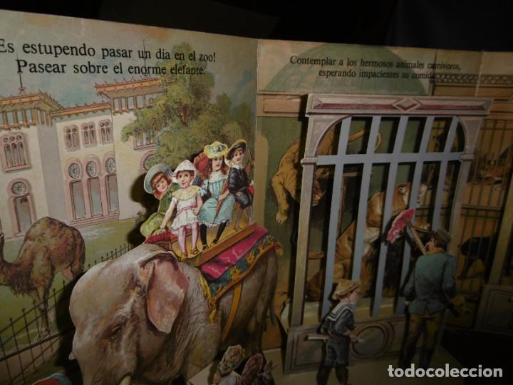Libros de segunda mano: LIBRO DESPLEGABLE UN D&Iacute;A EN EL ZOO. - Foto 5