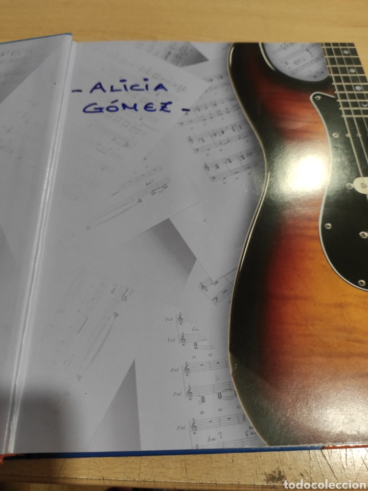 Libros de segunda mano: Curso pr&aacute;ctico de guitarra + 2 CDs con ejercicios y canciones. Susaeta. - Foto 2
