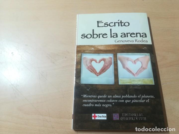 Libros de segunda mano: ESCRITO SOBRE LA ARENA / GENOVEVA RODEA / QUADRIVIUN / AM45 - Foto 1
