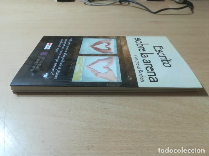 Libros de segunda mano: ESCRITO SOBRE LA ARENA / GENOVEVA RODEA / QUADRIVIUN / AM45 - Foto 3