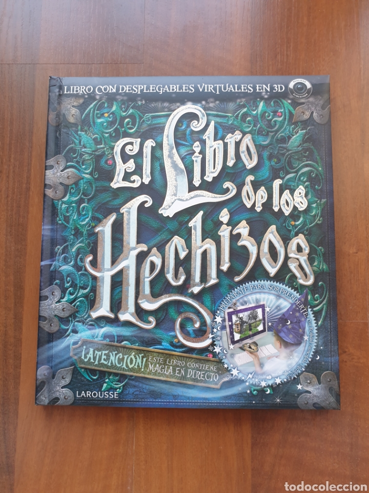 Libros de segunda mano: El libro de los hechizos. Larousse. Con CD de realidad aumentada - Foto 1