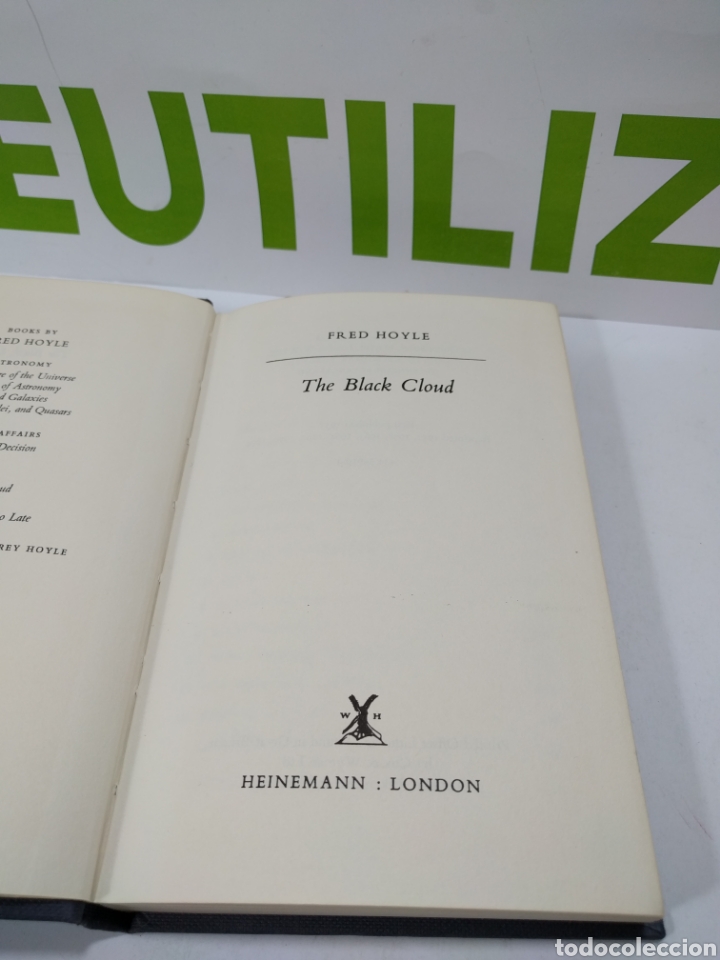 Libros de segunda mano: The black cloud. Fred Hoyle. Heinemann. - Foto 1