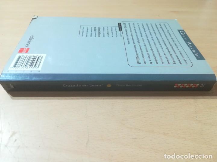 Libros de segunda mano: CRUZADA EN JEANS / THEA BECKMAN / GRAN ANGULAR / AM52 - Foto 2