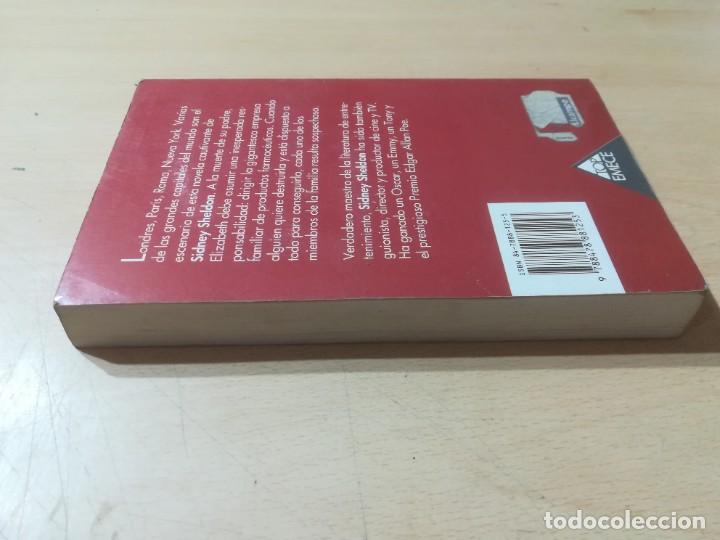 Libros de segunda mano: LAZOS DE SANGRE / SIDNEY SHELDON / EMECE / AM52 - Foto 3