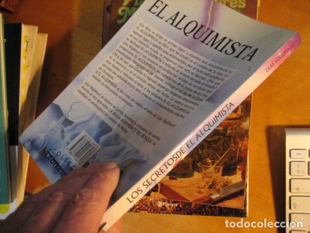 Libros de segunda mano: Los secretos de El Alquimista - Lilas Voglimacci - Foto 2