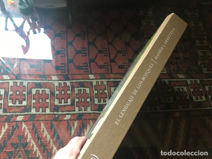 Libros de segunda mano: El lenguaje de los bosques. Hasier Larretxea. Espasa. Como nuevo - Foto 2