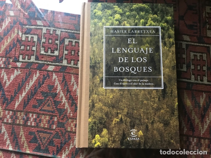 Libros de segunda mano: El lenguaje de los bosques. Hasier Larretxea. Espasa. Como nuevo - Foto 1