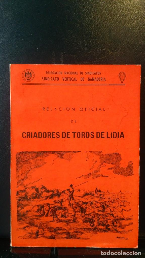 Libros de segunda mano: Criadores de Toros de Lidia - Foto 1
