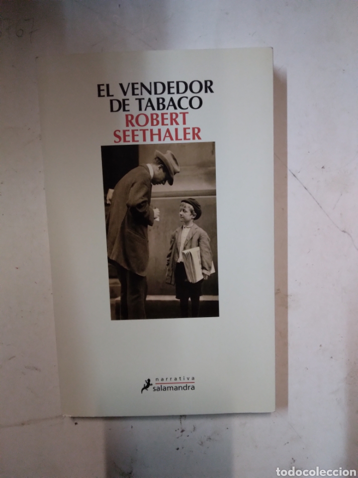 Libros de segunda mano: El vendedor de tabaco, Robert Seethaler, Salamandra - Foto 1