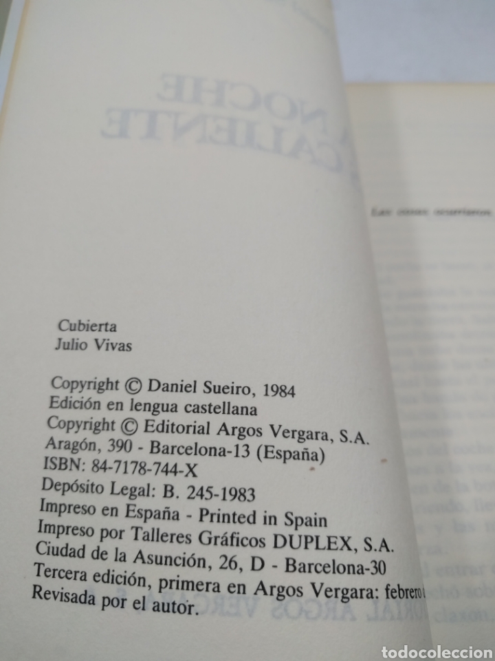 Libros de segunda mano: La noche m&aacute;s caliente. Daniel Sueiro. Argos Vergara. - Foto 4