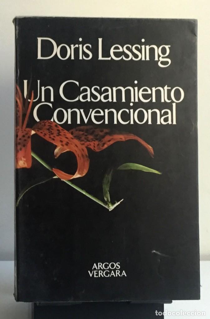 Libros de segunda mano: UN CASAMIENTO CONVENCIONAL. Doris Lessing - Foto 1