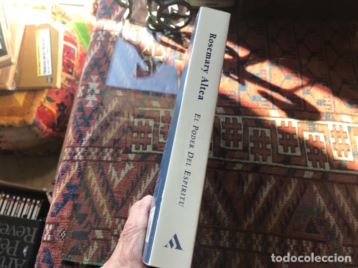 Libros de segunda mano: El poder del esp&iacute;ritu. Rosemary Altea. Llave azul. Grijalvo - Foto 2