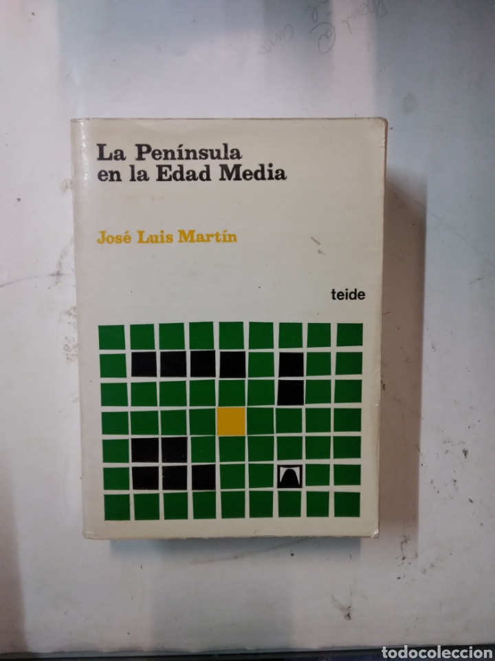 Libros de segunda mano: Jose Luis Mart&iacute;n, La pen&iacute;nsula en la edad media, Teide - Foto 1
