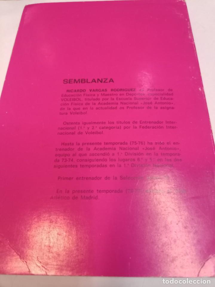 Libros de segunda mano: RICARDO VARGAS La t&aacute;ctica del voleibol en competici&oacute;n SA7679 - Foto 2