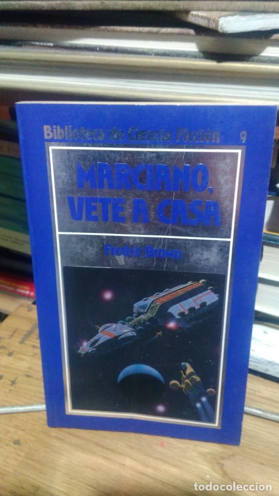 Libros de segunda mano: MARCIANO, VETE A CASA, FREDRIC BROWN, ORBIS - Foto 1