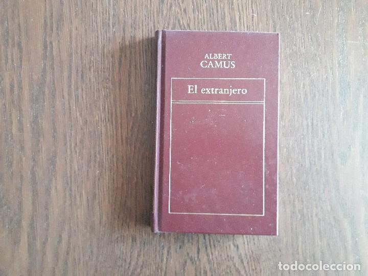 Libros de segunda mano: libro usado, El extranjero, Albert Camus, ediciones Orbis a&ntilde;o 1982 - Foto 1
