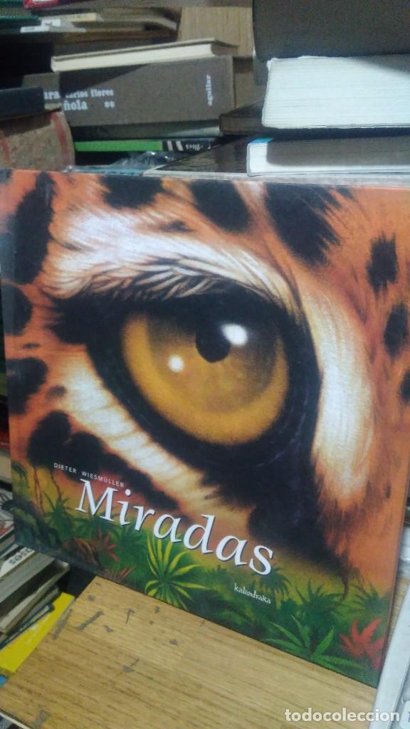 Libros de segunda mano: MIRADAS, DIETER WIESM&Uuml;LLER, KALANDRAKA - Foto 1