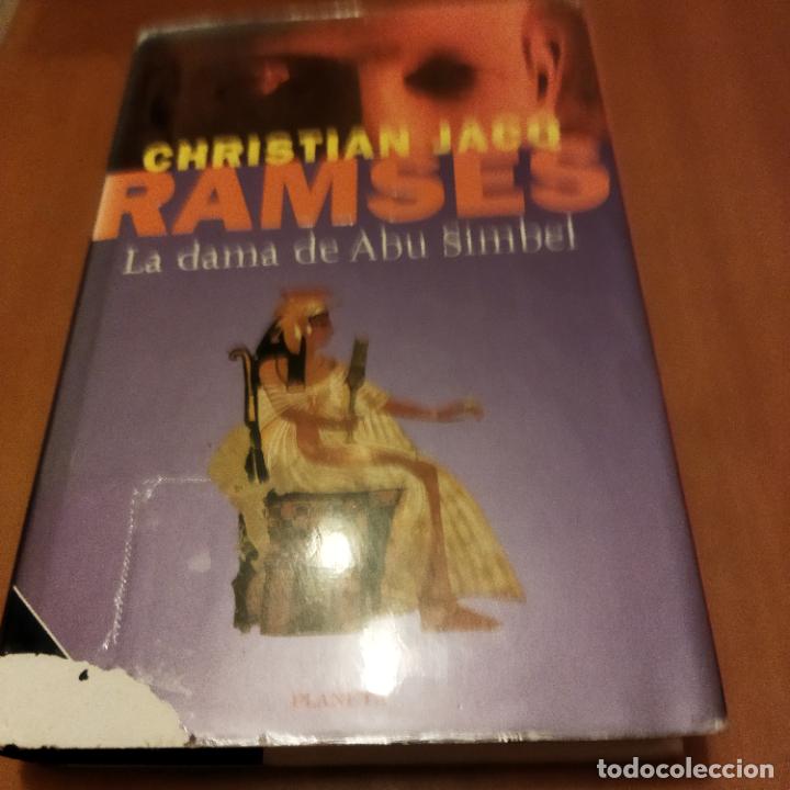 Libros de segunda mano: La dama de Abu Simbel - Foto 1