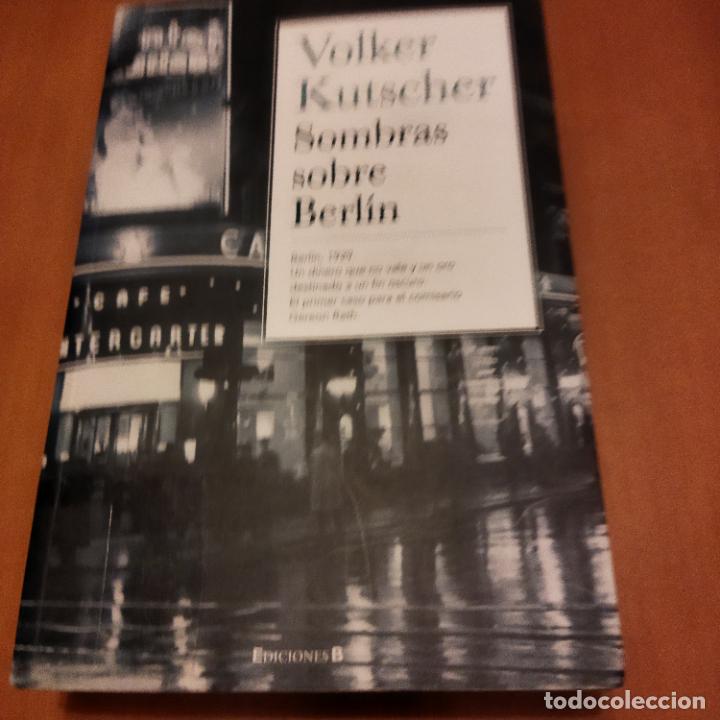 Libros de segunda mano: Sombras sobre Berl&iacute;n - Foto 1