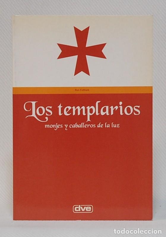 Libros de segunda mano: Los templarios, monjes y caballeros de la luz. Editorial De Vecchi. 2001 - Foto 1