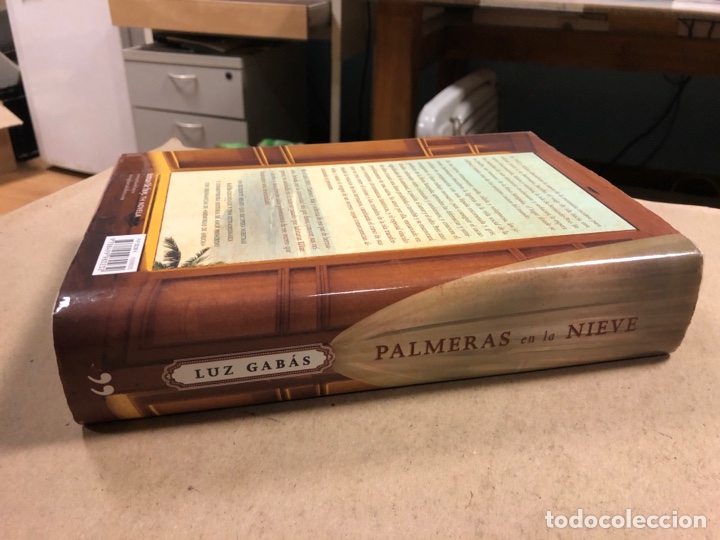 Libros de segunda mano: PALMERAS EN LA NIEVE. LUZ GAB&Aacute;S. EDICIONES TEMAS DE HOY 2012. - Foto 8