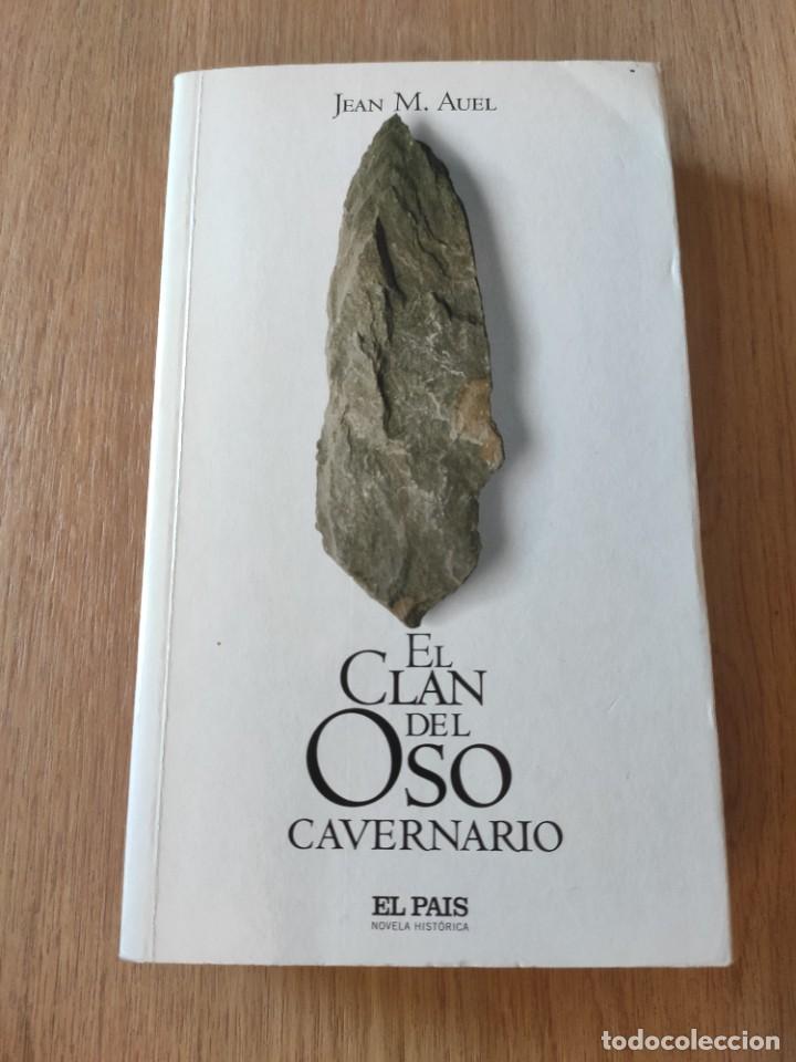 Libros de segunda mano: CLAN DEL OSO CAVERNARIO . Jean M. Auel - Foto 1