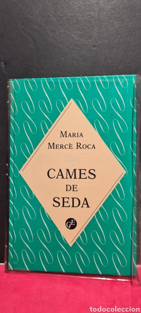 Libros de segunda mano: Precioso libro. Cames de seda. Maria Merc&egrave; Roca. - Foto 1