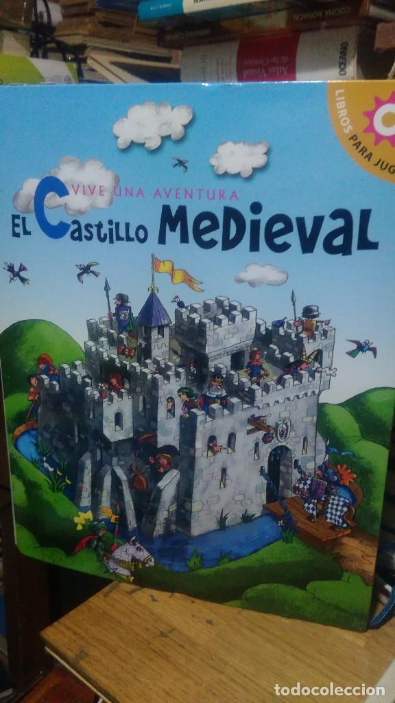 Libros de segunda mano: VIVE UNA AVENTURA, EL CASTILLO MEDIEVAL, LIBROS PARA JUGAR - Foto 1