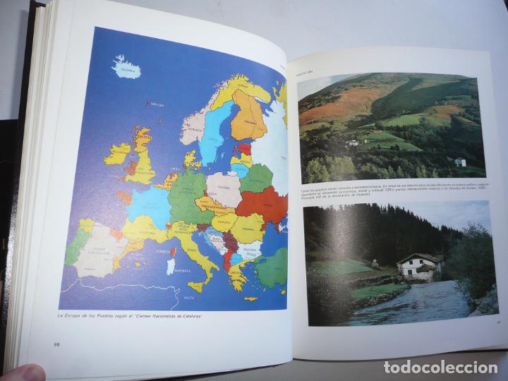Libros de segunda mano: Anuario de Euskal Herria 1985 (Editorial Amigos del Libro Vasco) - Foto 2