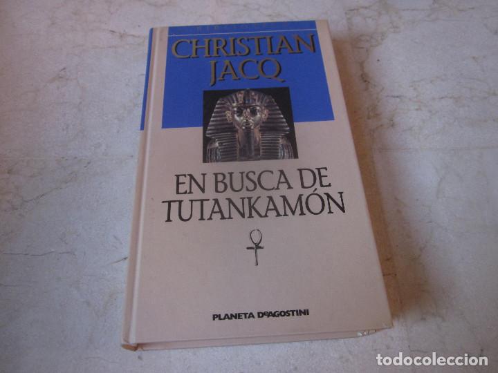 Libros de segunda mano: CHRISTIAN JACQ - EN BUSCA DE TUTANKAMON - PLANETA DEAGOSTINI 2001 - Foto 1
