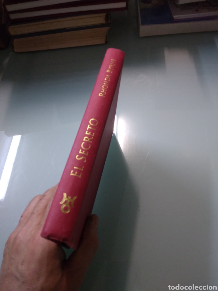 Libros de segunda mano: Rhonda Byrne, El.secreto - Foto 1