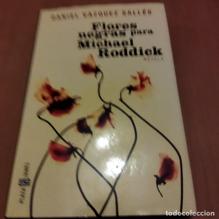 Libros de segunda mano: Flores negras para Michael Roddick - Foto 1