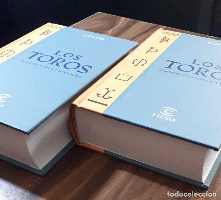 Libros de segunda mano: Coss&iacute;o LOS TOROS - 2 TOMOS - Foto 7