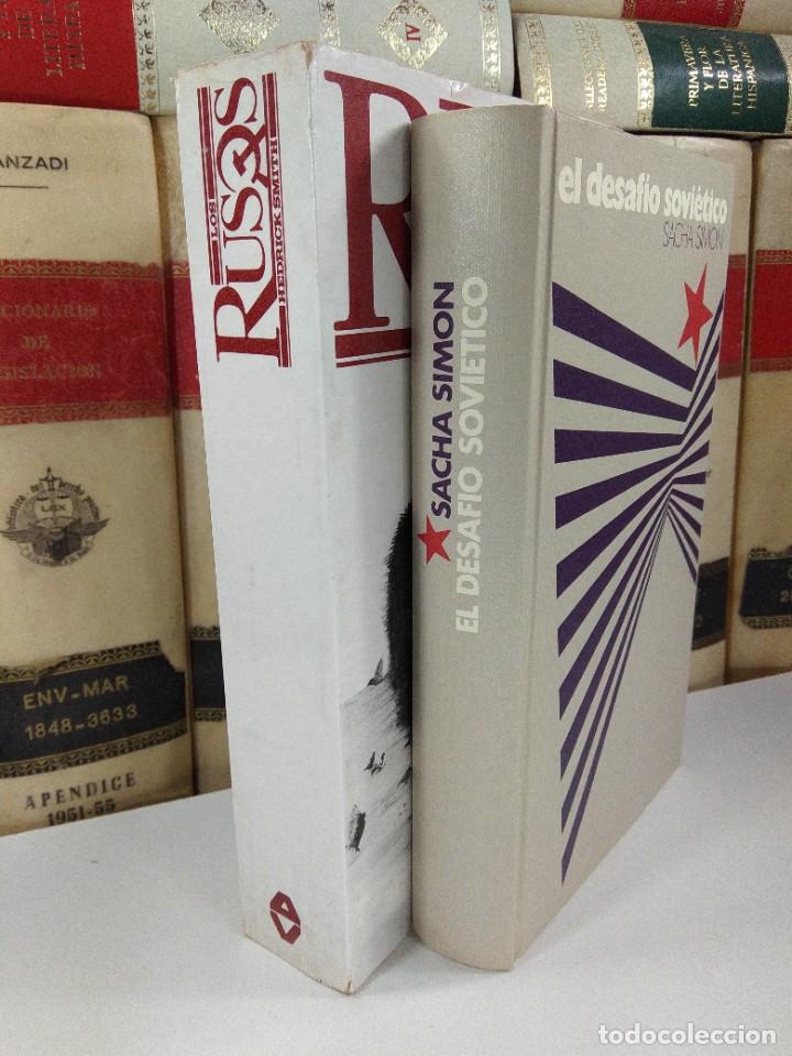Libros de segunda mano: Lote 2 obras complementarias: LOS RUSOS. SMITH, Hedrick / EL DESAF&Iacute;O SOVI&Eacute;TICO. SIMON, Sacha. - Foto 2