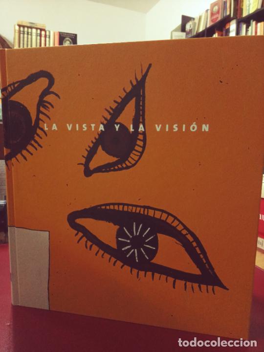Libros de segunda mano: VV.AA.: La vista y la visi&oacute;n. Exposici&oacute;n en el IVAM, 2003 - Foto 1