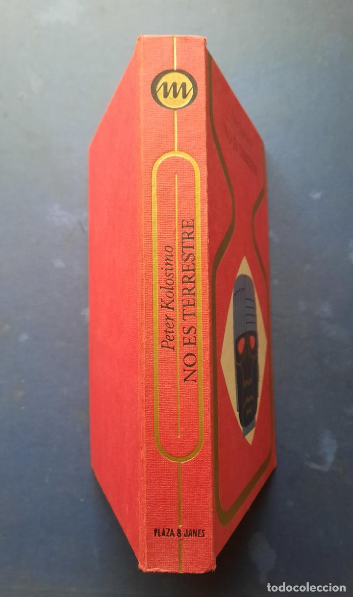 Libros de segunda mano: NO ES TERRESTRE (OTROS MUNDOS) PETER KOLOSIMO 1974. - Foto 3