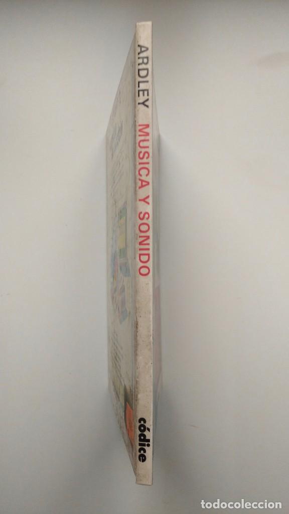 Libros de segunda mano: M&uacute;sica y Sonido - Neil Ardley - Ediciones C&oacute;dice, 1986 - Foto 2