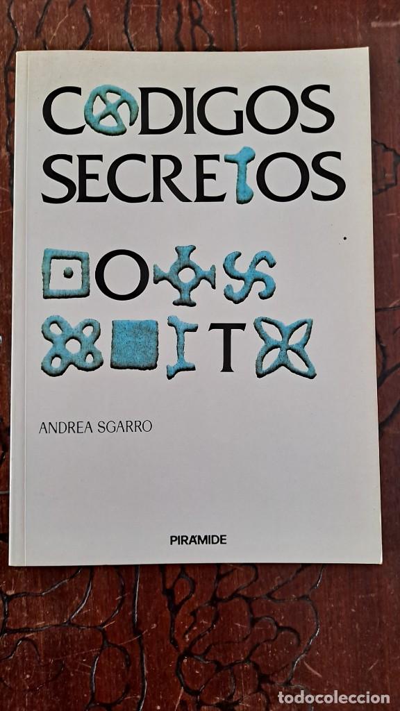 Libros de segunda mano: ANDREA SGARRO - C&Oacute;DIGOS SECRETOS - EDICIONES PIR&Aacute;MIDE 1990 - Foto 2