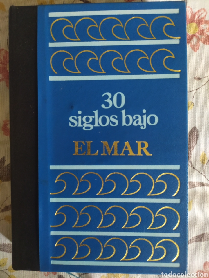 Libros de segunda mano: 30 siglos bajo el mar - Foto 1