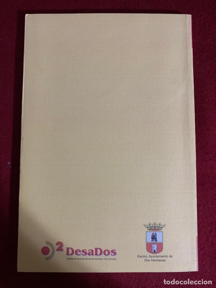 Libros de segunda mano: Antonio Dom&iacute;nguez Ortiz&hellip; y Dos Hermanas. Colecci&oacute;n Miscel&aacute;nea Oripense. - Foto 2
